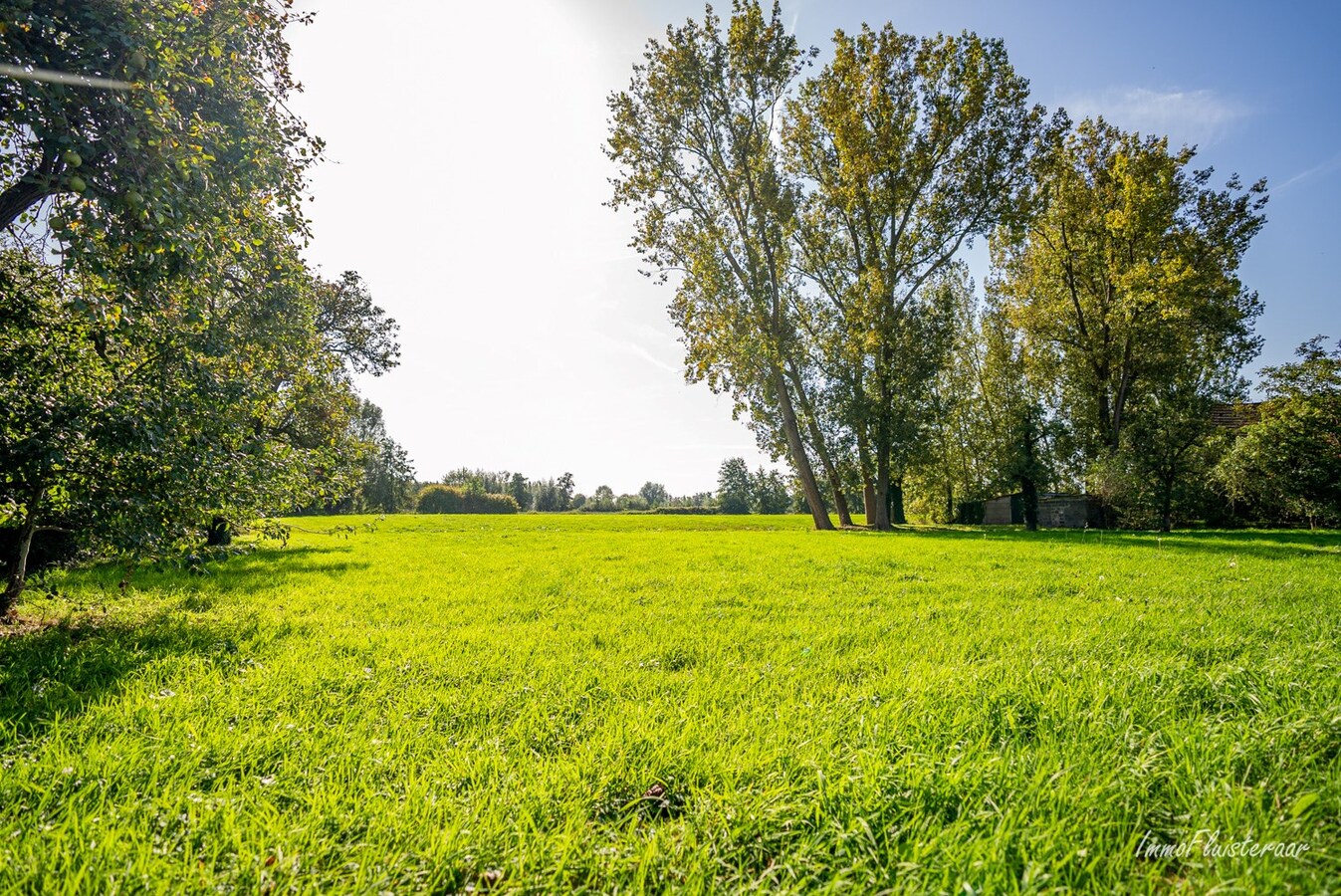 Idyllisch gelegen te renoveren hoeve te Deinze op ca. 6 ha 