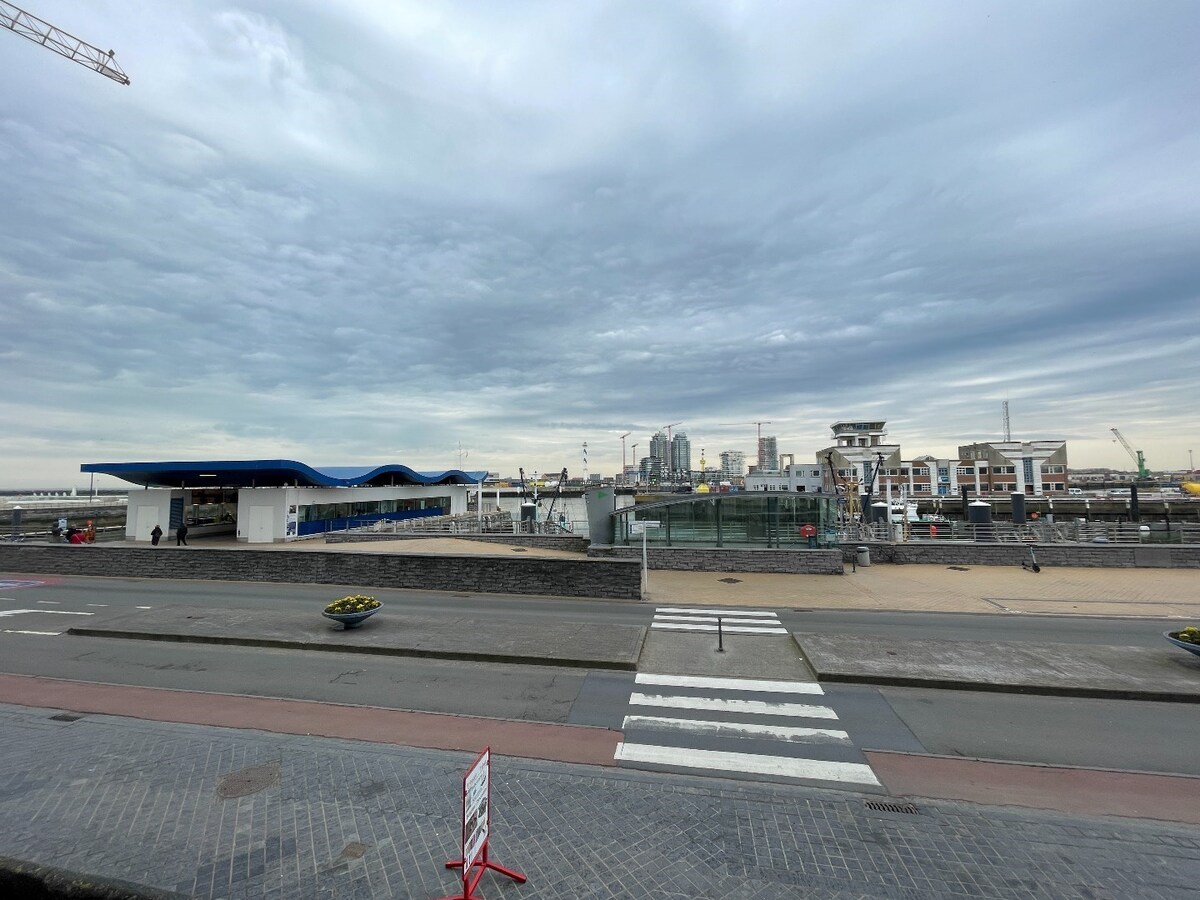 Appartement met &#233;&#233;n slaapkamer op een uiterst optimale ligging, Visserskaai (centrum Oostende) 