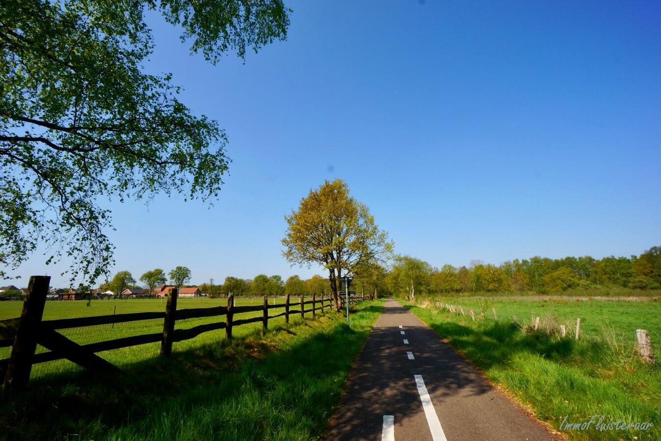 Instapklare woning met paardenstallen en weides te Heppen op ca. 2 ha 