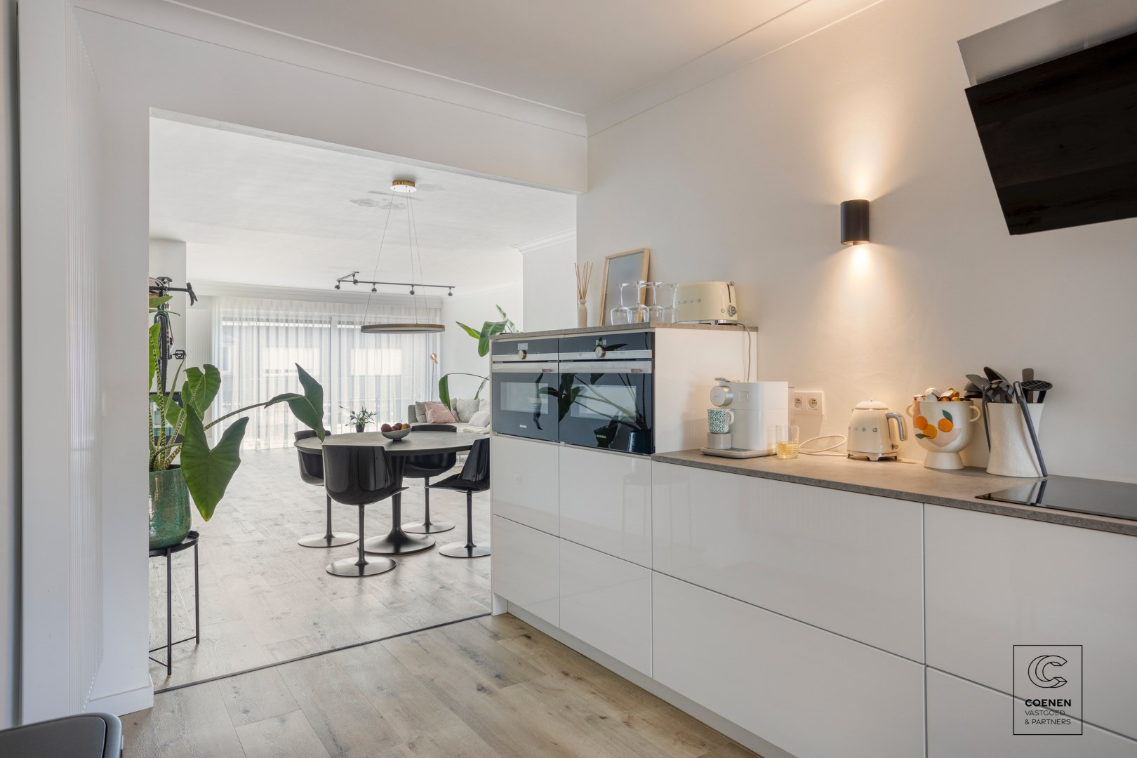 Prachtig appartement van 102 m&#178; met twee slaapkamers te centrum Schilde! 