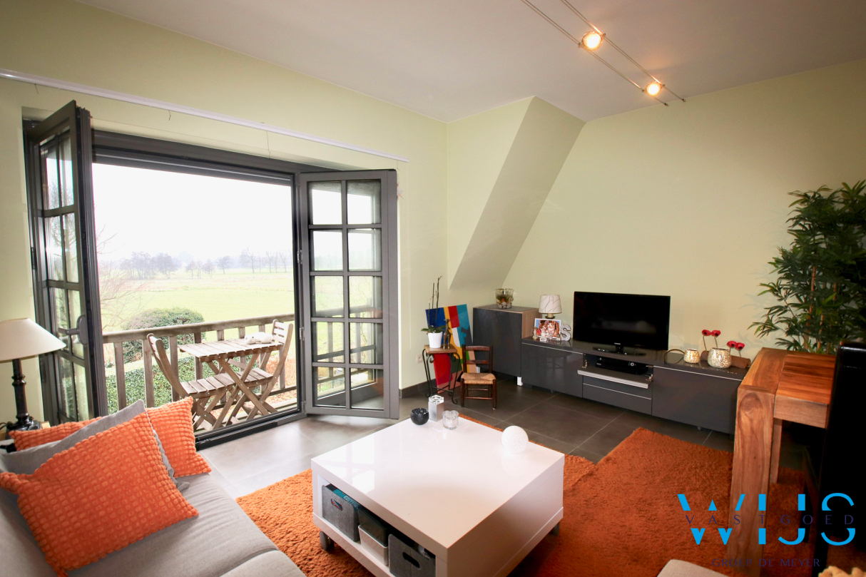 Instapklaar &#233;&#233;nslaapkamer appartement MET staanplaats te Evergem/Rieme ! 