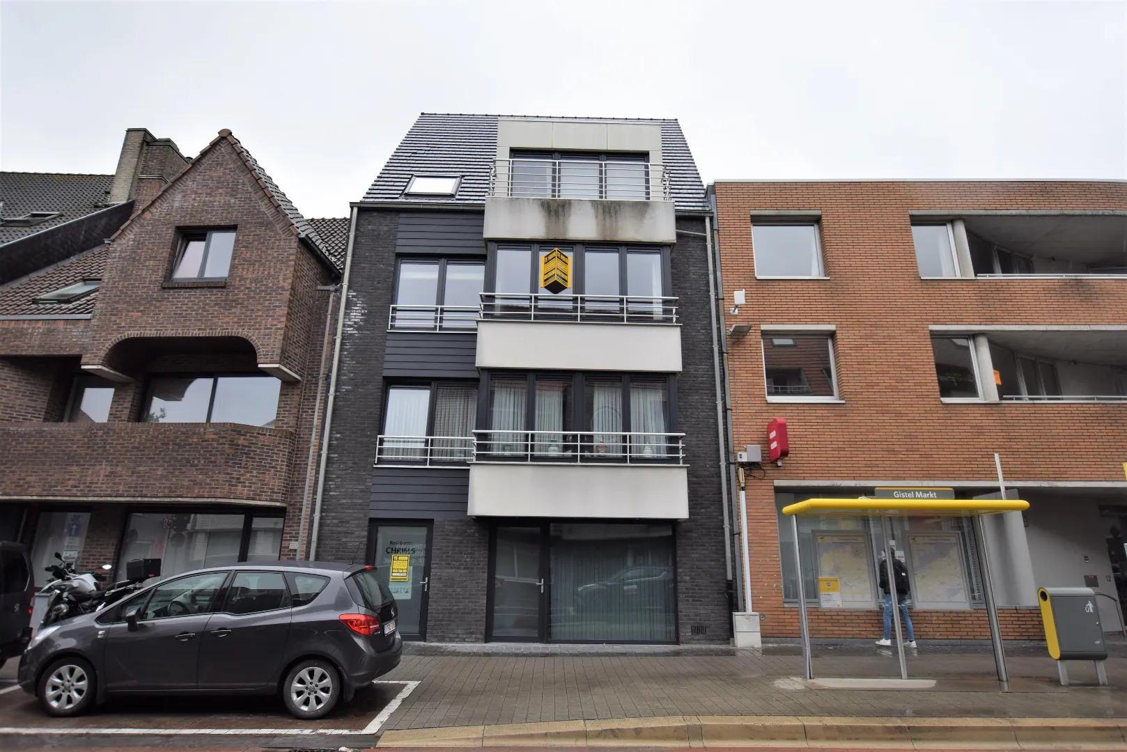 Appartement op 2de verdieping met enkele slaapkamer in het hartje van Gistel