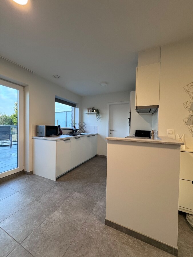 Duplex nieuwbouwappartement met 2 slaapkamers en groot terras te Torhout 