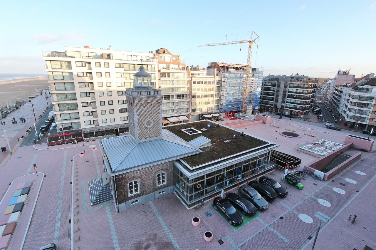 Appartement meubl&#233; de 3 chambres avec vue frontale sur la mer. Id&#233;al comme r&#233;sidence secondaire. 