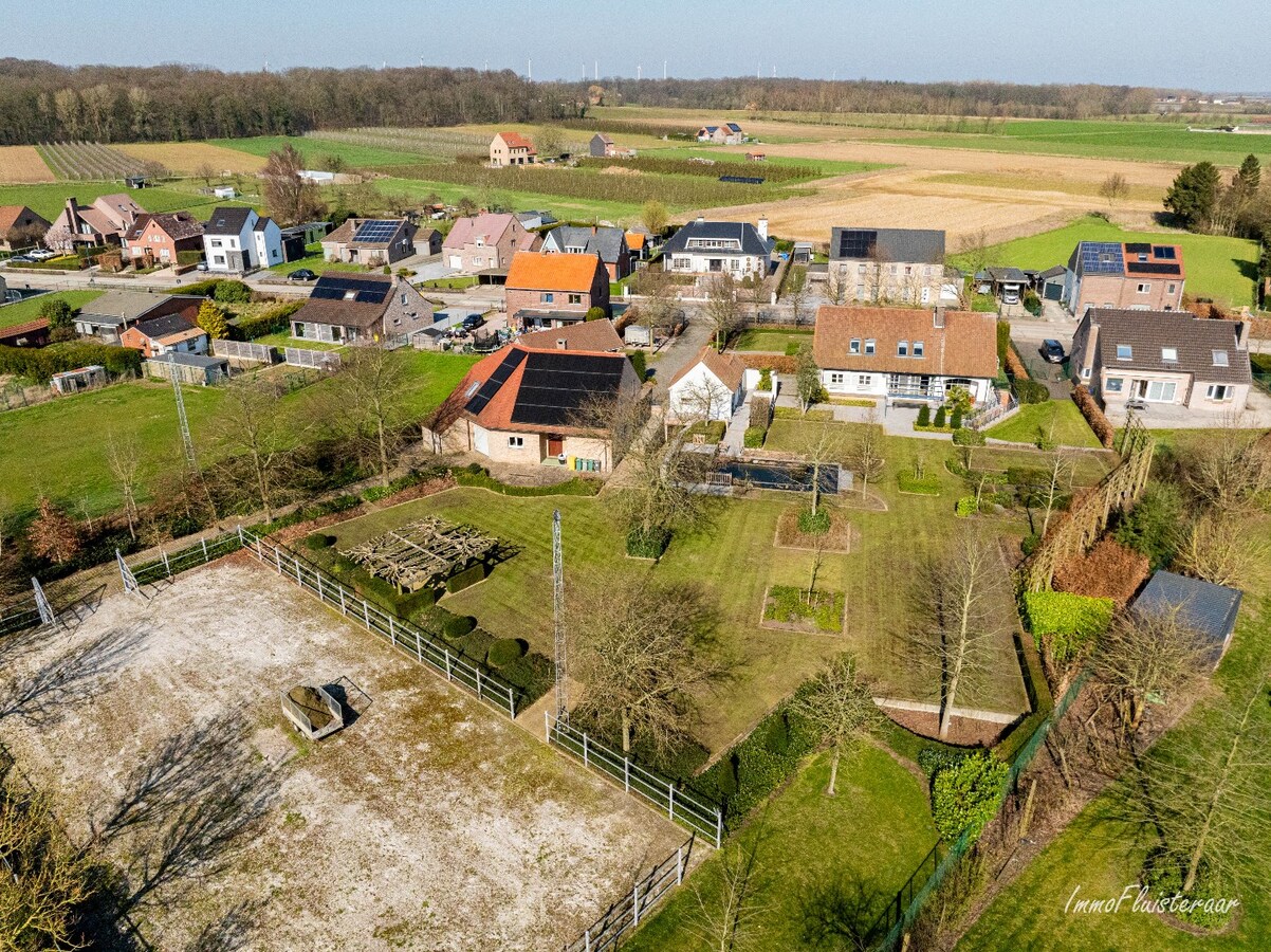 Prachtige gerenoveerde woning met bijgebouwen en paardenfaciliteiten op ca. 1,3ha te Kortenaken (Vlaams-Brabant) 
