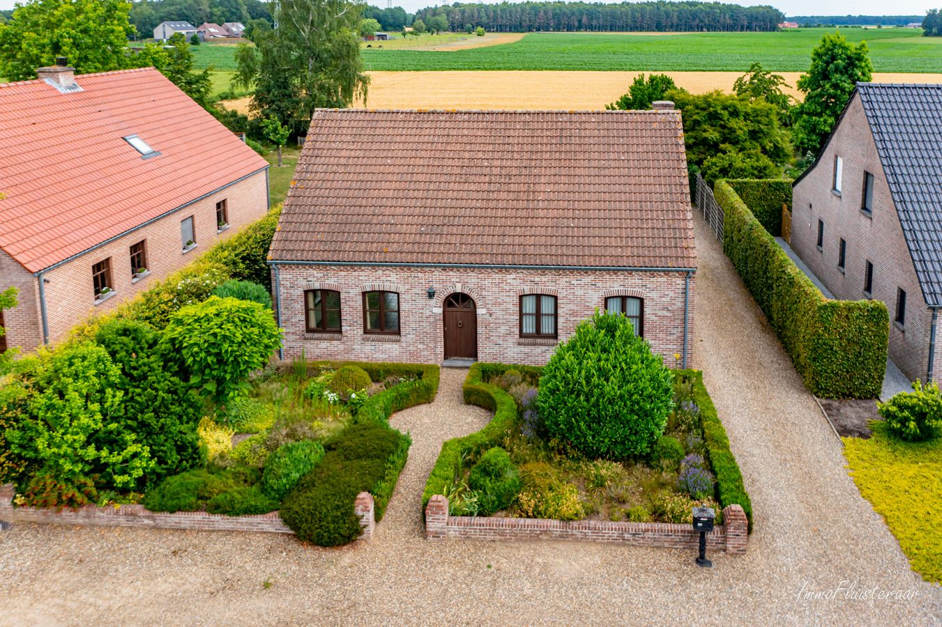 Verkocht voor publicatie - Charmante woning met grond op ca. 65 are 