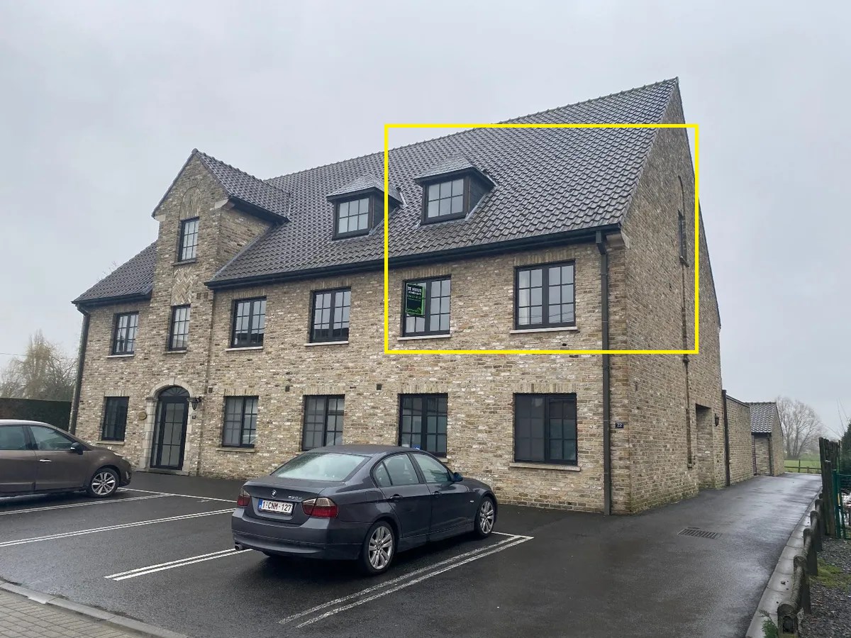 Ruim appartement met 3 slaapkamers, garage en groot terras 