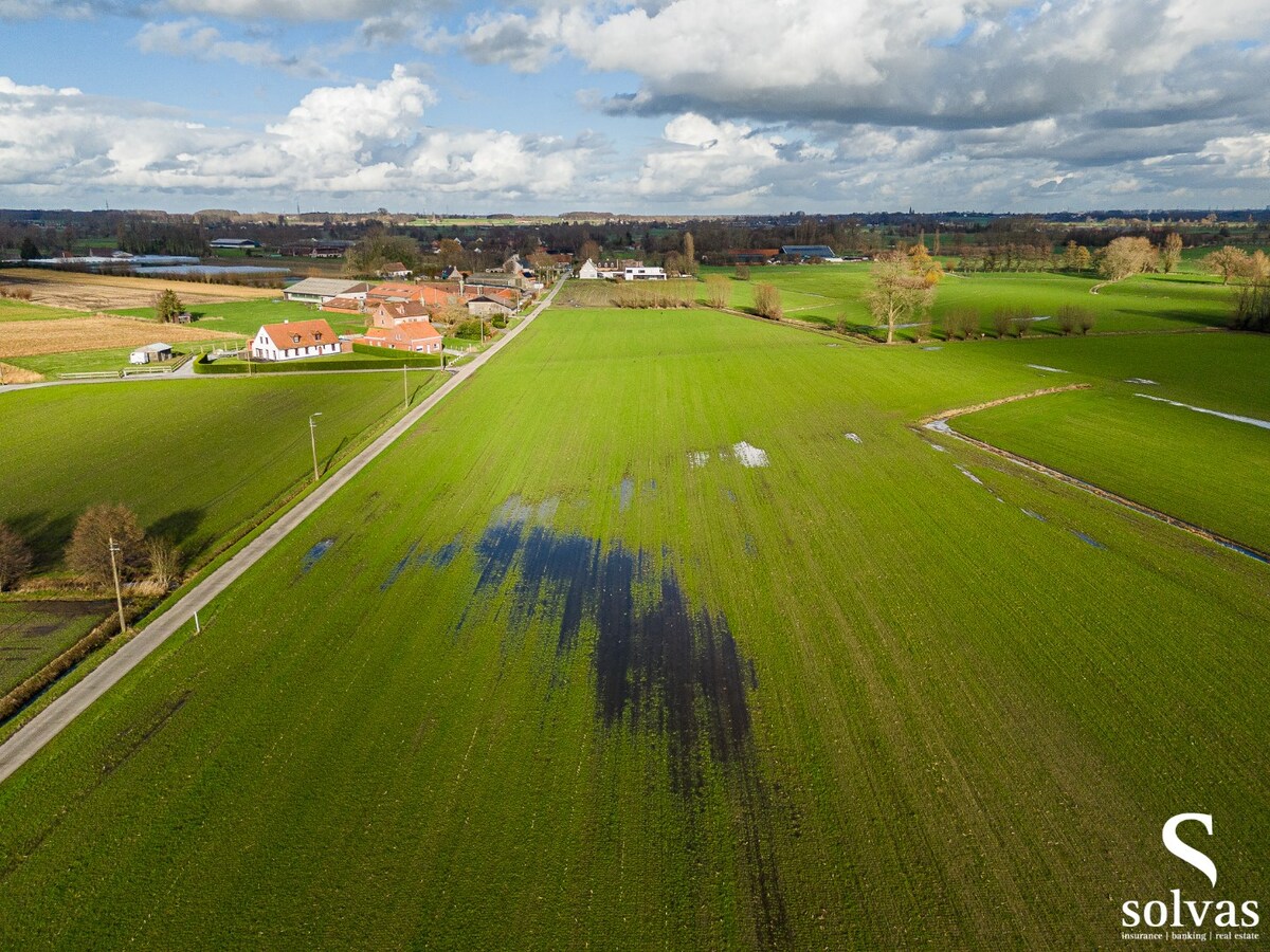 Moderne half open bebouwing met prachtige verzichten! 
