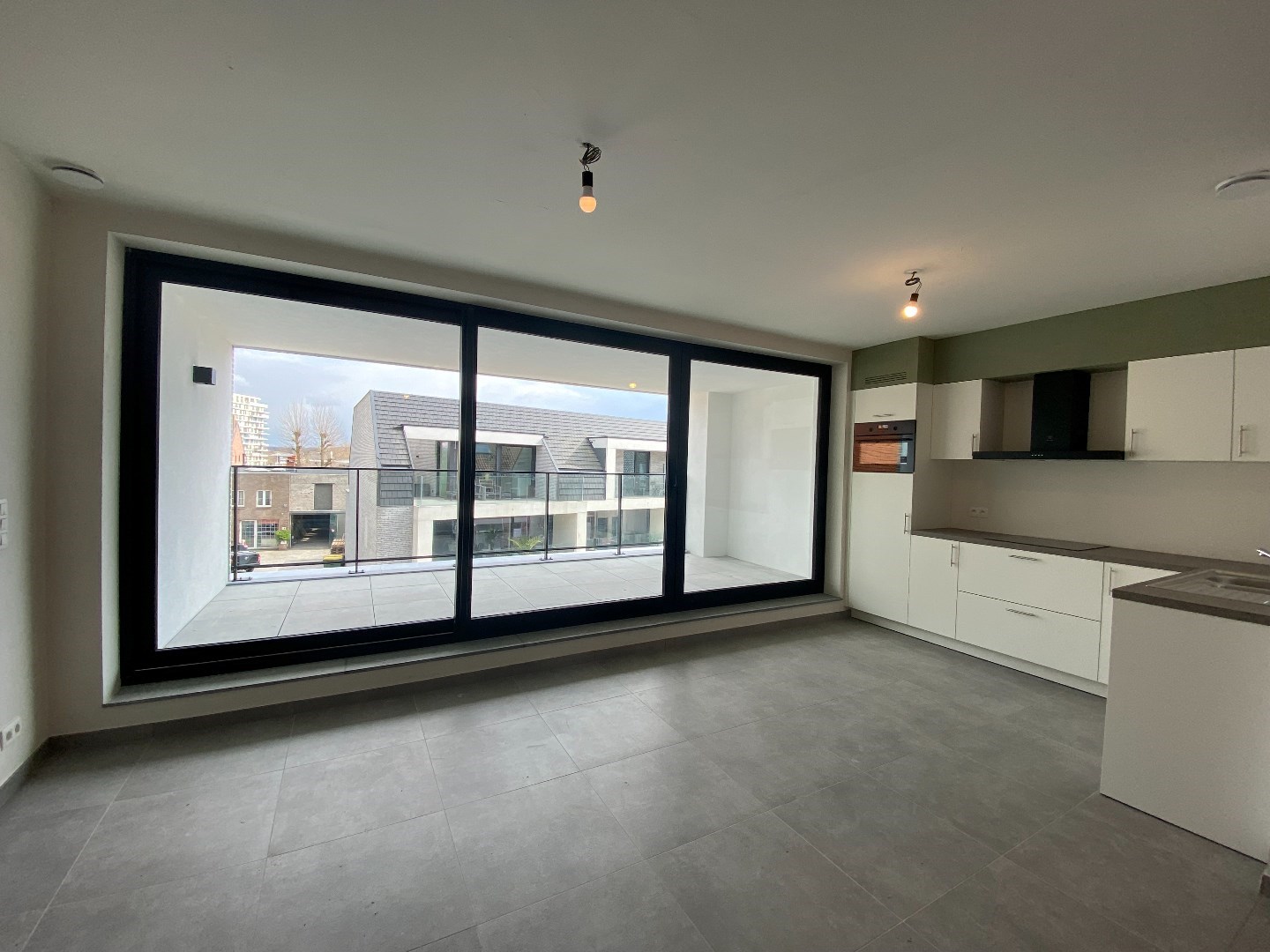 Nieuwbouw duplex appartement met 2 slaapkamers op toplocatie in Waregem! 