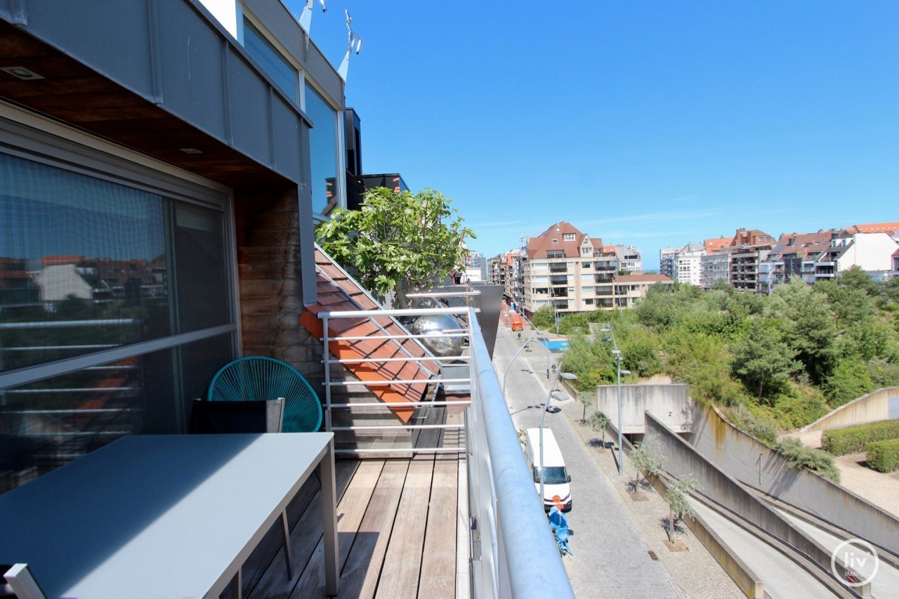 Ongemeubeld: Prachtige duplex met een open zicht op het Ijzerpark te Knokke. 