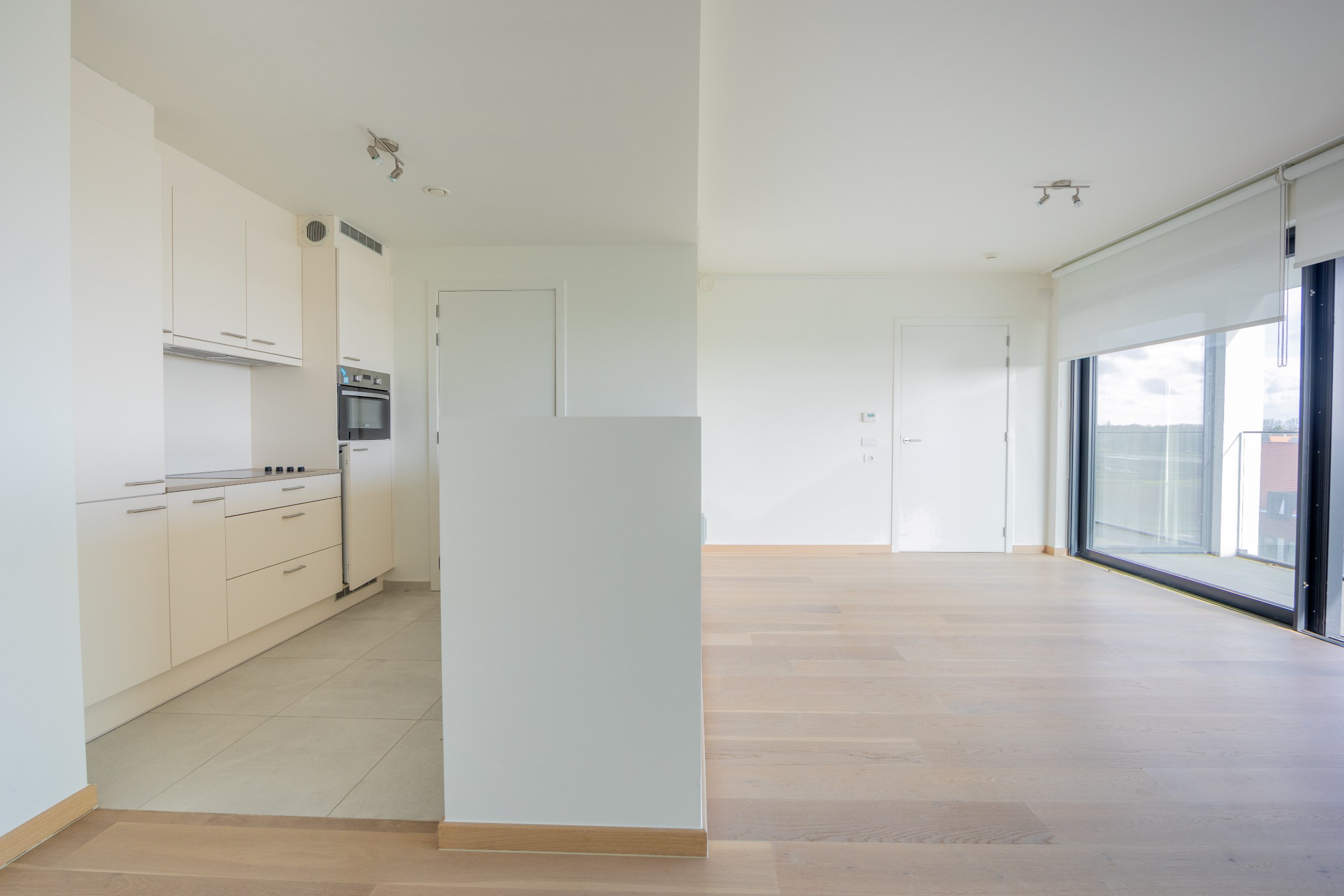 MODERNE ASSISTENTIEFLAT NABIJ HET CENTRUM 