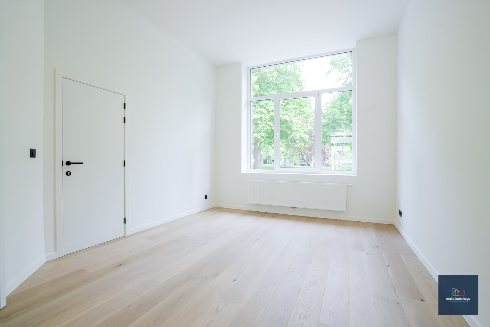 Nieuw 2 slaapkamerappartement  met praktijkmogelijkheden 