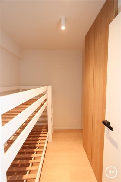 Top gerenoveerd appartement nabij de Lippenslaan en Zeedijk gelegen. Gevelbreedte van 7m! 