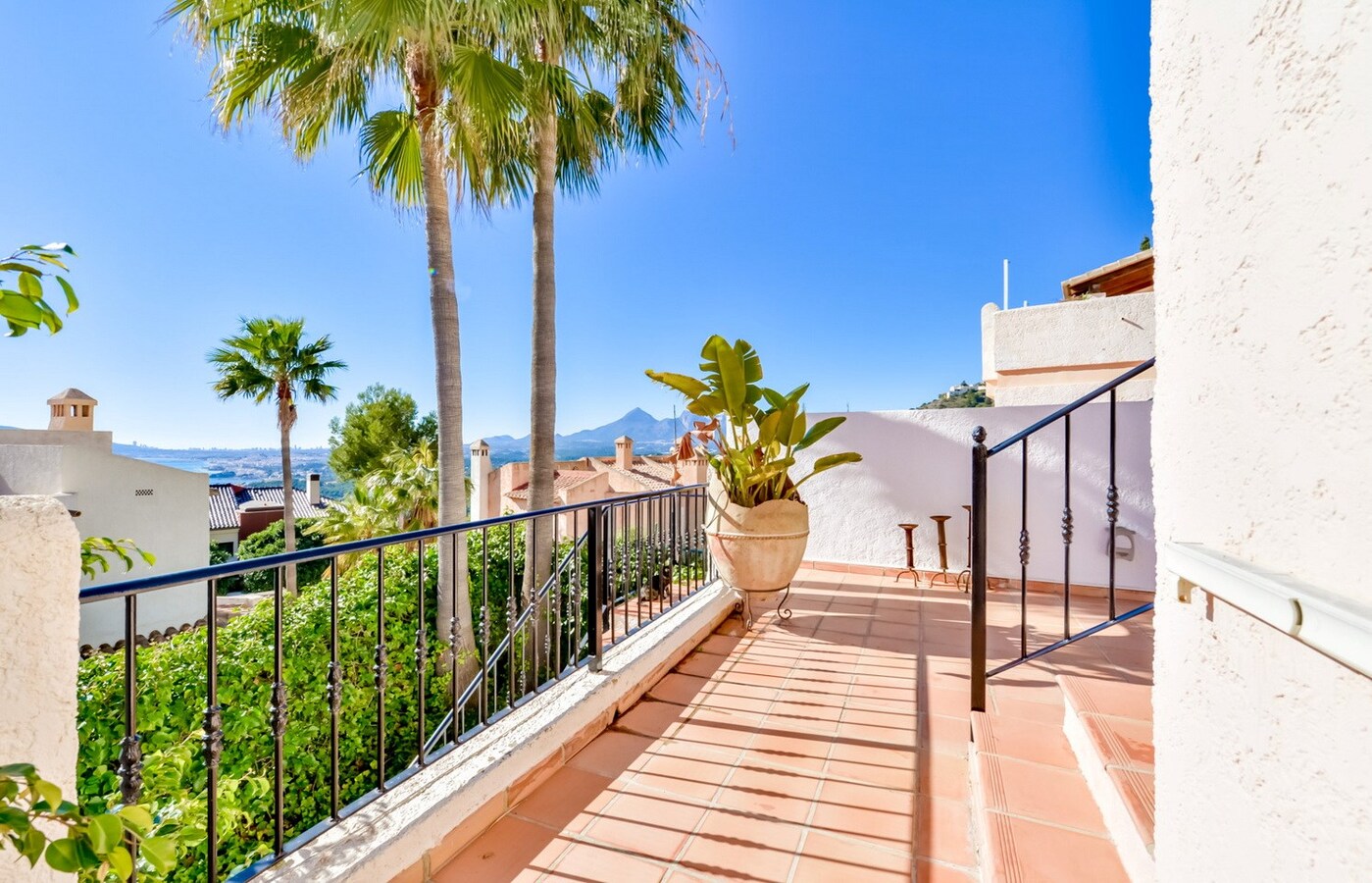 Gerenoveerde halfvrijstaande woning met open zeezicht in Altea Hills, Altea, Alicante 