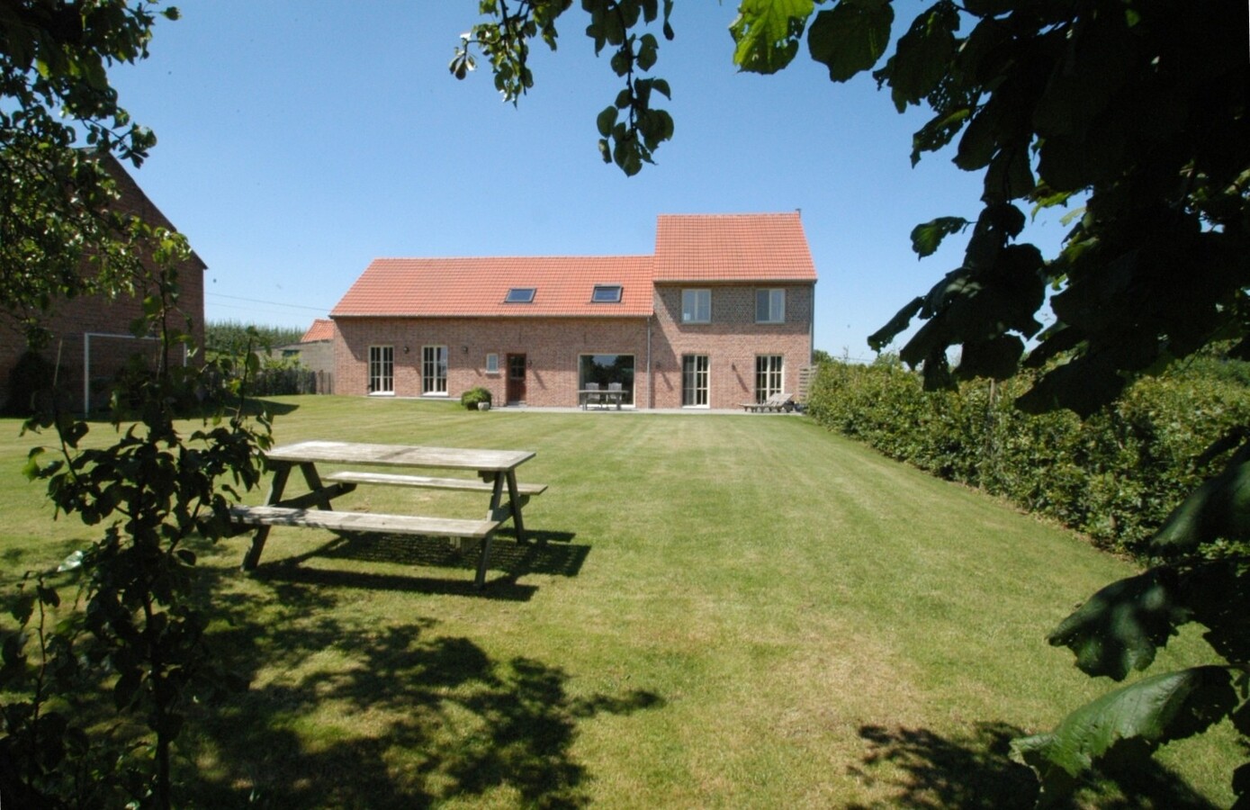 Boerderij verkocht in Attenrode