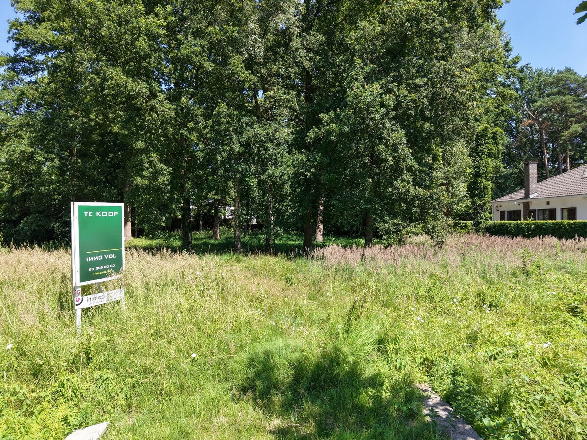 Prachtige bouwgrond van 2.272 m&#178; in wijk &quot;Den Drijhoek&quot; - te Zoersel- grens Schilde 
