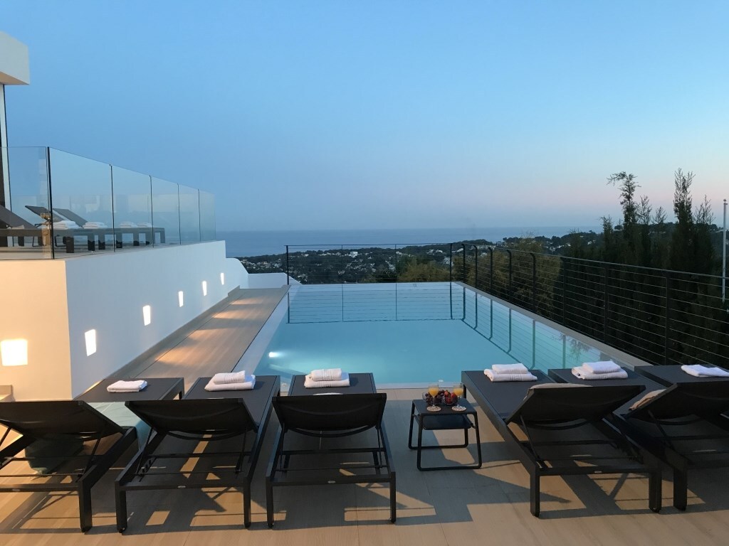 Prachtige villa met uitzicht op zee in Moraira! 