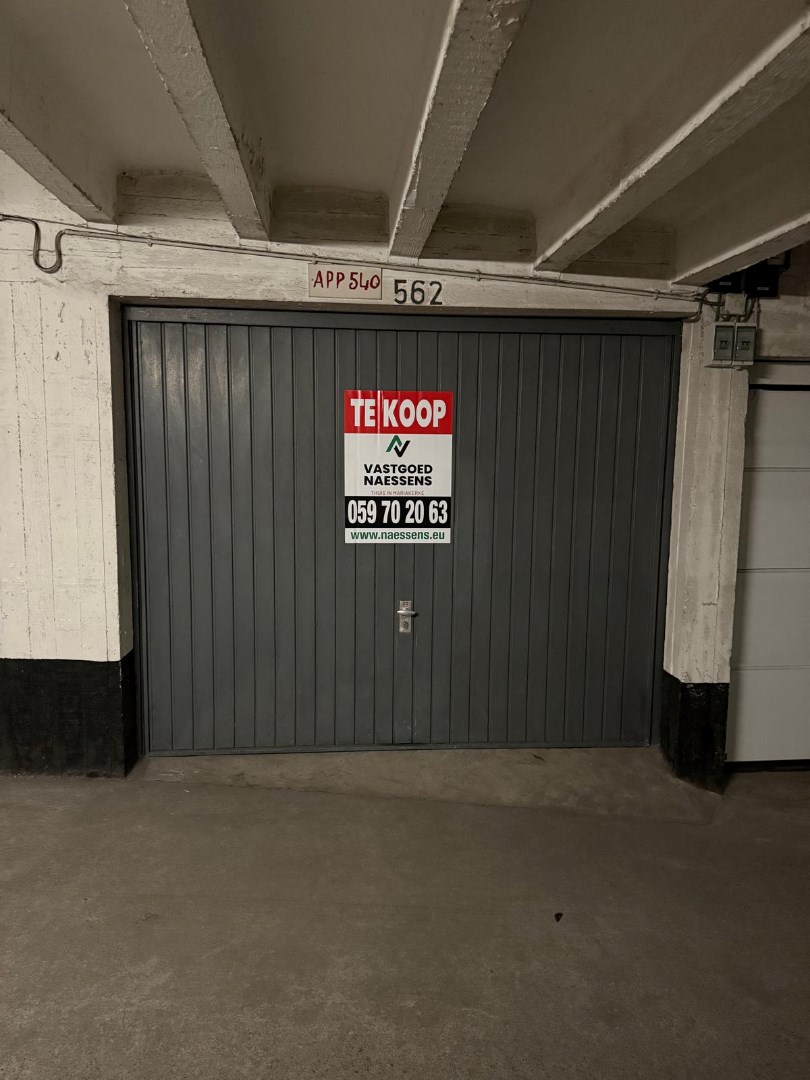 GARAGE -2 ROYAL PALACE 5 