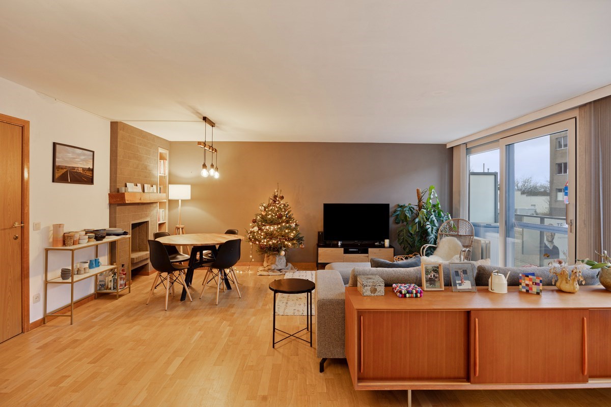 Instapklaar appartement met 2 slaapkamers en terras - bewoonbare oppervlakte 89 m&#178; 
