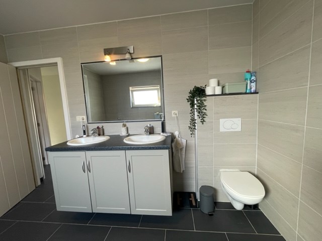 Prachtige half-open woning gelegen te Kasterlee - Tielen! 