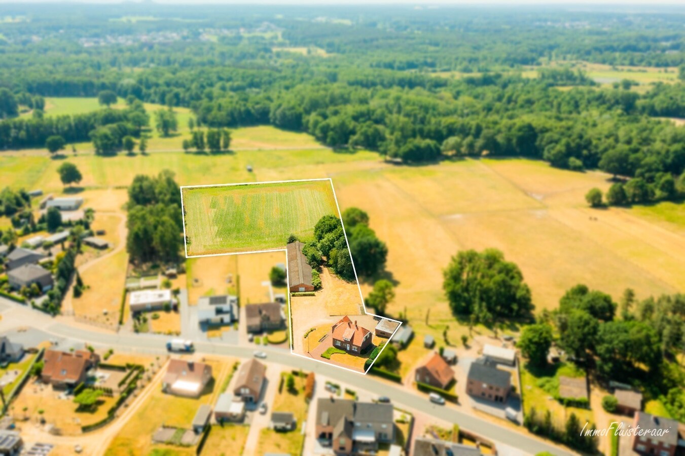 Charmante woning met stal en grond op ca. 1,63 ha te Opglabbeek (Oudsbergen) 