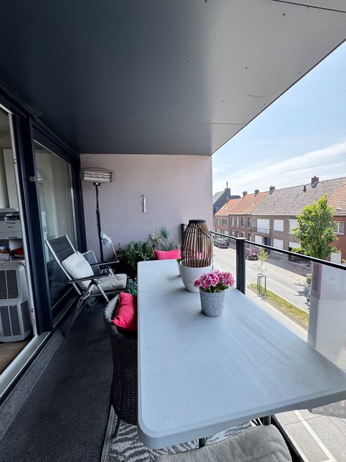 Standaard appartement met 2 slaapkamers in Torhout, bouwjaar 2015, bewoonbare oppervlakte 100.00 