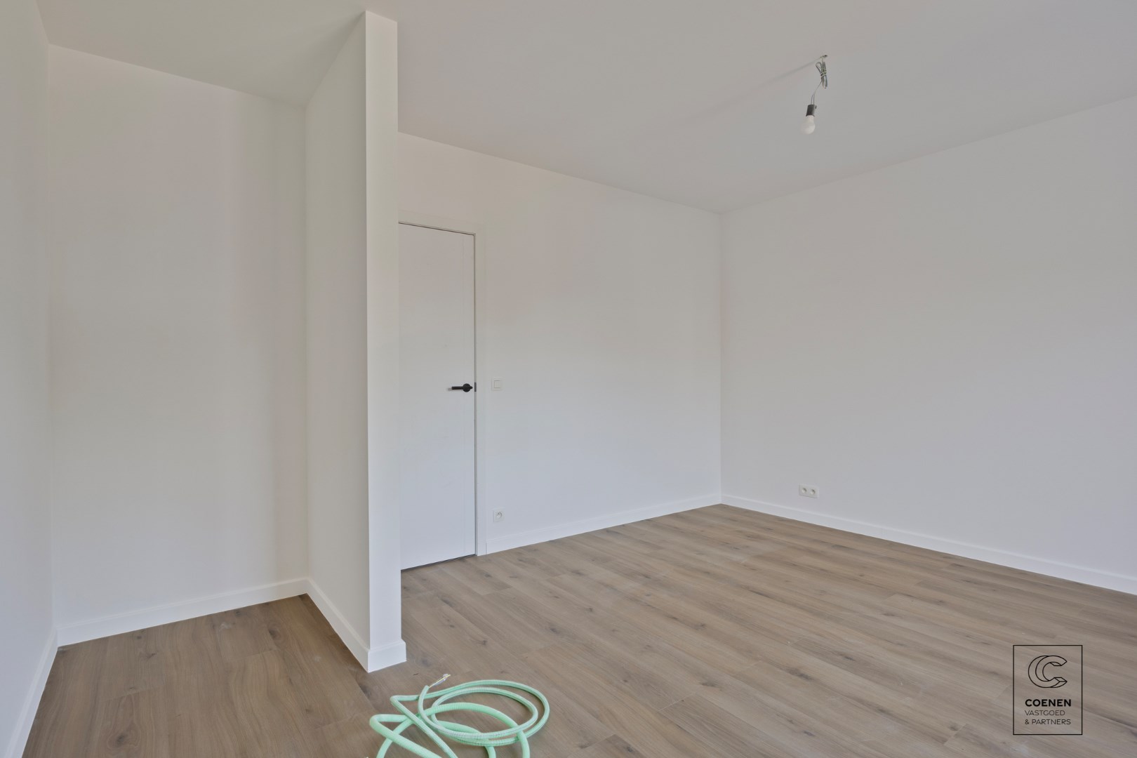 Prachtig, volledig gerenoveerde woning met 3 slaapkamers op een toplocatie te Turnhout! 