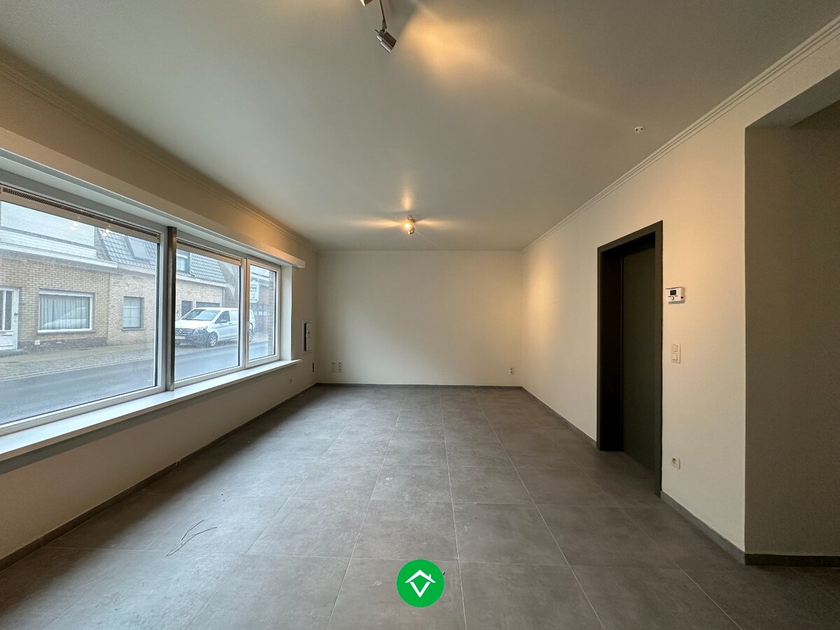 Gelijkvloers appartement te huur in het centrum van Koekelare 