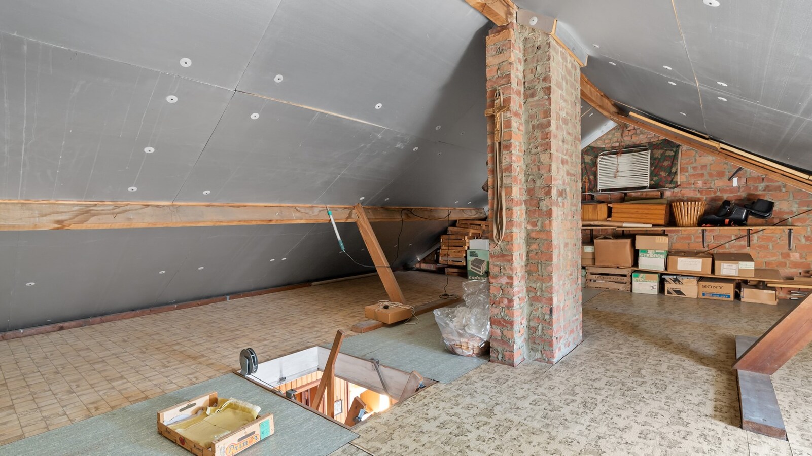 LINDEN - Huis met 4 slaapkamers en tuin 