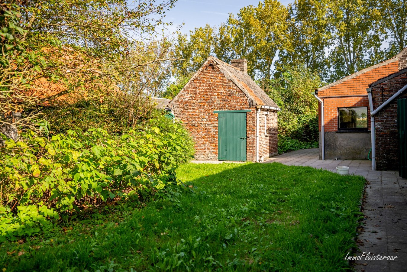 Idyllisch gelegen te renoveren hoeve te Deinze op ca. 6 ha 