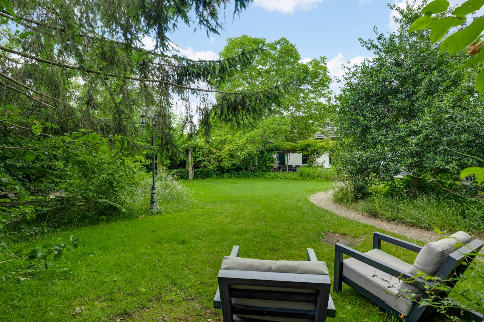 Woonboerderij te koop in Ospel