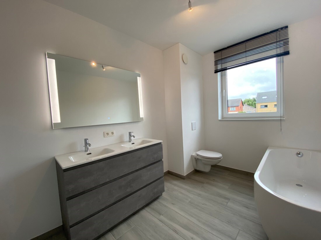 Moderne nieuwbouwwoning  net buiten het centrum van Zolder 