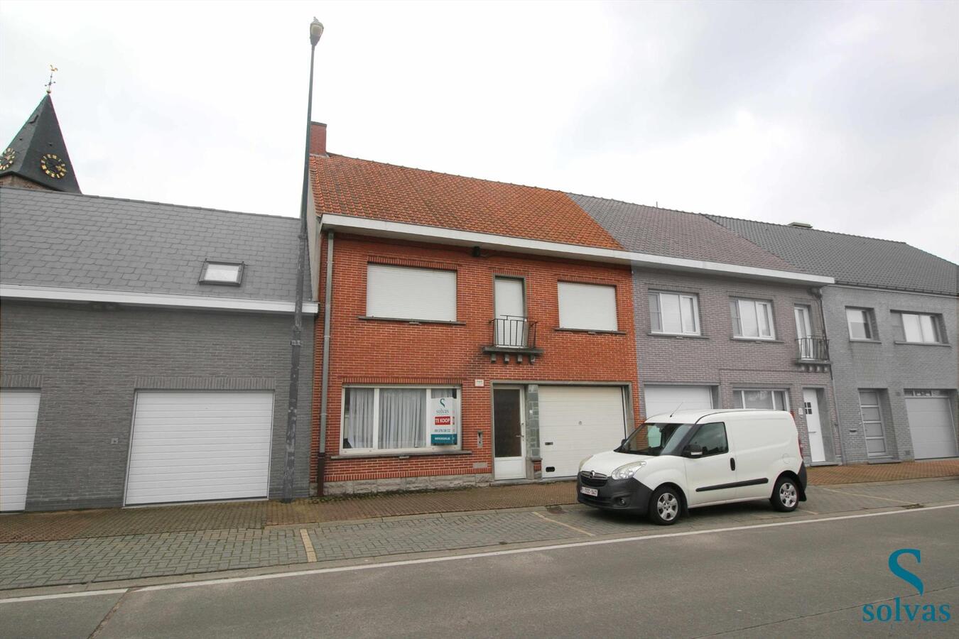 Woning in centrum Oostwinkel te koop! 