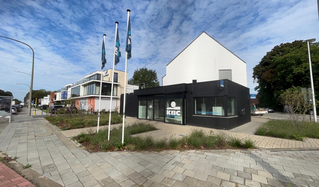Instapklaar gemeubeld kantoor op zichtlocatie te Sint-Denijs-Westrem