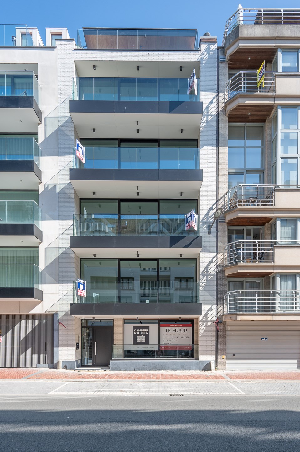 RESIDENTIE WATERVLIET - Tweede verdiep - Energiezuinig nieuwbouwproject met een hoogwaardige afwerkingen gelegen in het centrum van Knokke, nabij de Winkelstraten en op enkele meters van het strand. 