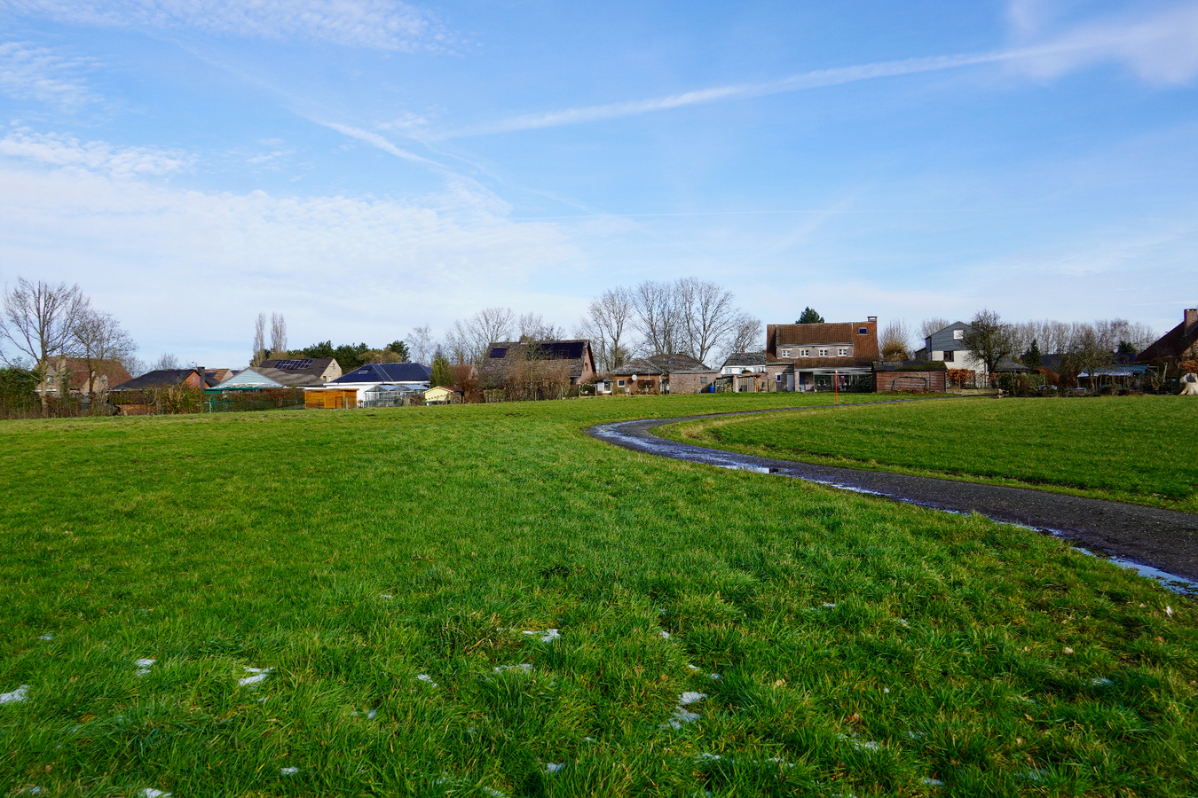 Landelijke woning met grote tuin en weide op ca. 1 ha te Sint-Katelijne-Waver (Antwerpen). 