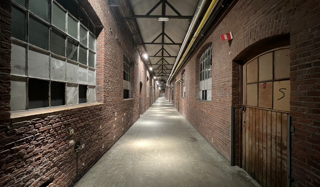 Loftkantoren en magazijn in Eskimofabriek te Gent