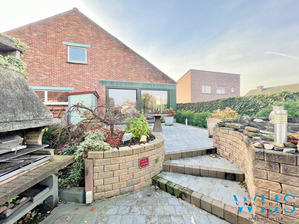 Zeer ruim woonhuis op TOPlocatie ! 