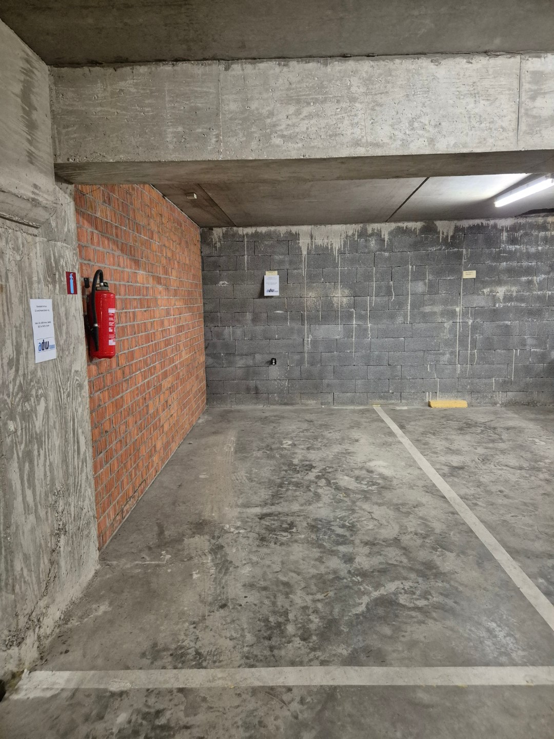 Staanplaats te huur vlakbij het Heldenplein 