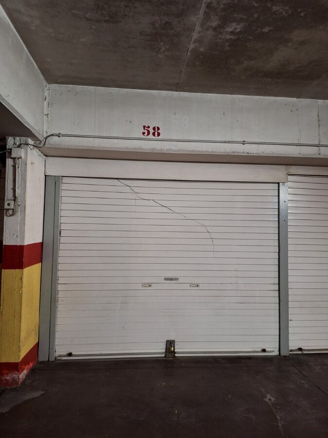 Perfect gelegen ondergrondse garagebox 