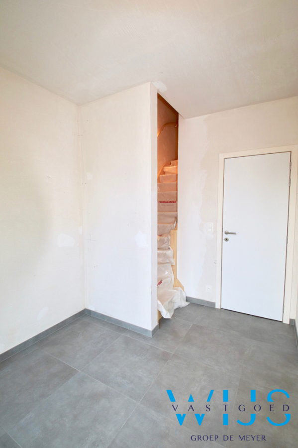 Tijdloze nieuwbouw met 4 slaapkamers te ERTVELDE ! 