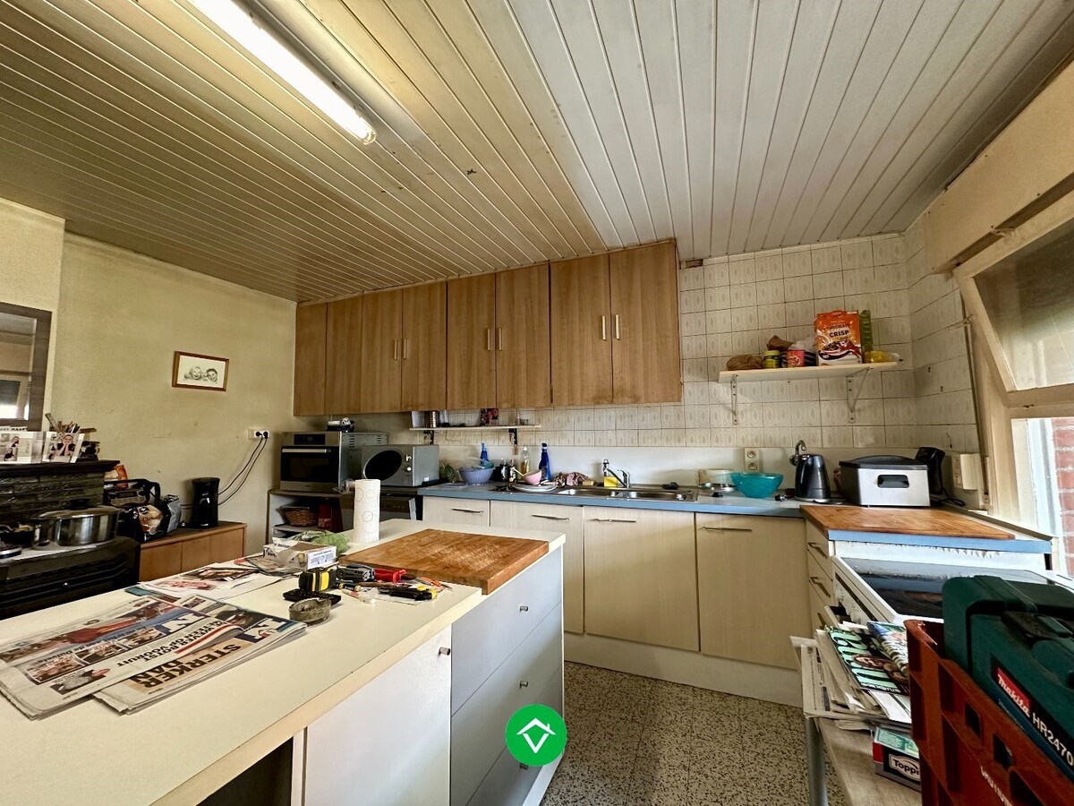 Karaktervolle woning met 4 slaapkamers te Wijnendale 