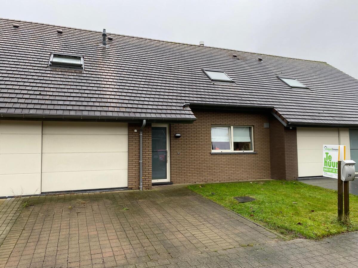 Ruime woning met garage te Torhout 