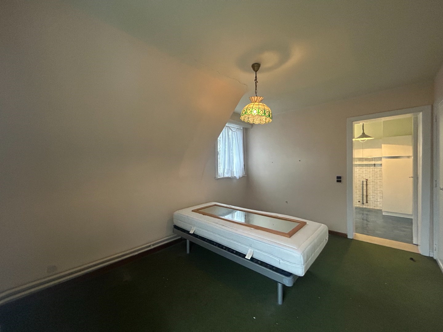 Ruime woning met 4-5 slpk. in het centrum van Geel 