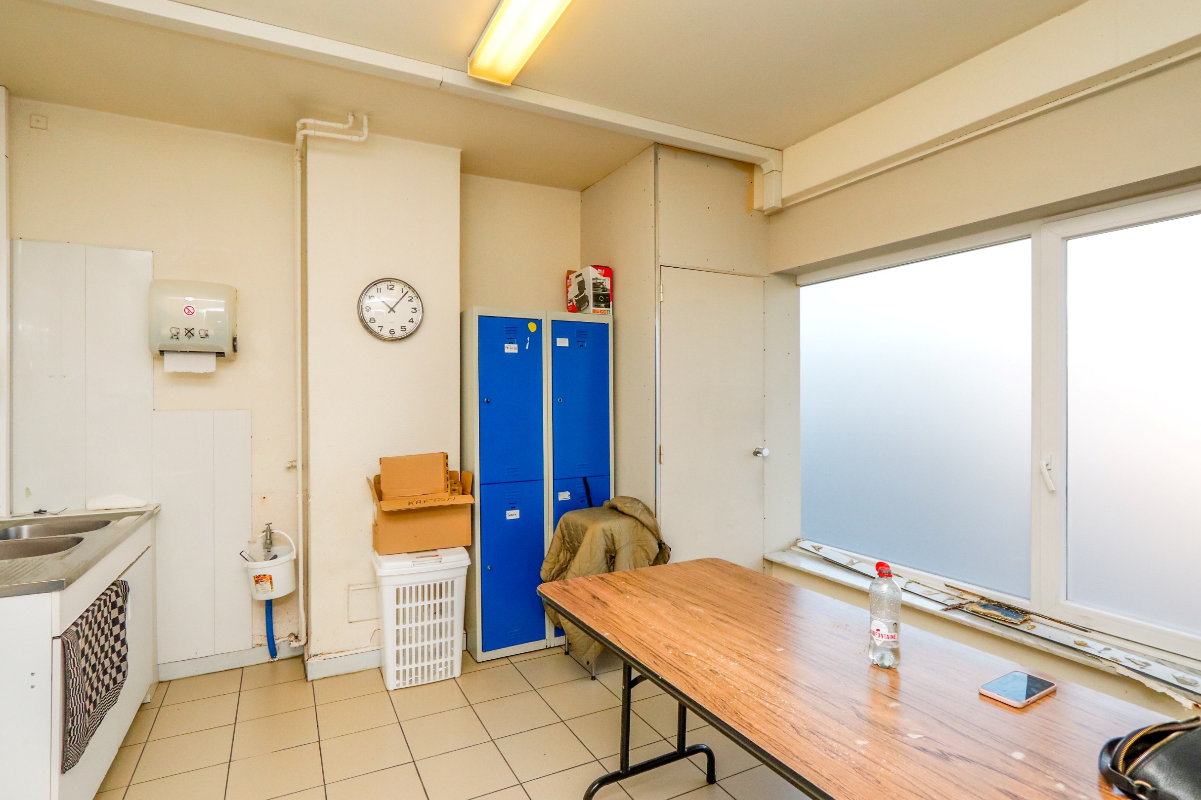 COMMERCIEEL GELEGEN HANDELSPAND 