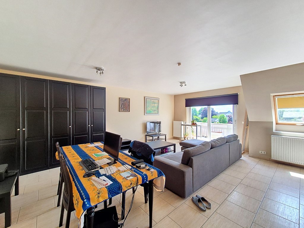 Dakappartement met 2 slpks en garage 