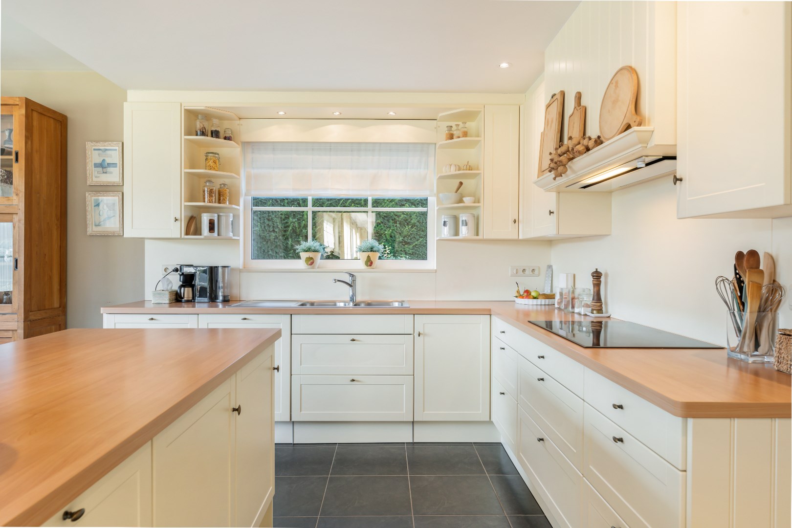 Luxueuze villa met zwembad en absolute privacy op riant perceel 