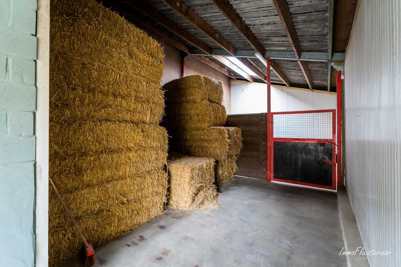 Ferme vendu À Asse