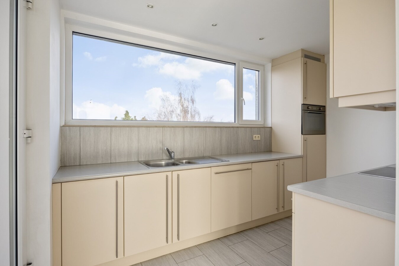 Luxe penthouse appartement te Hasselt/Kermt 