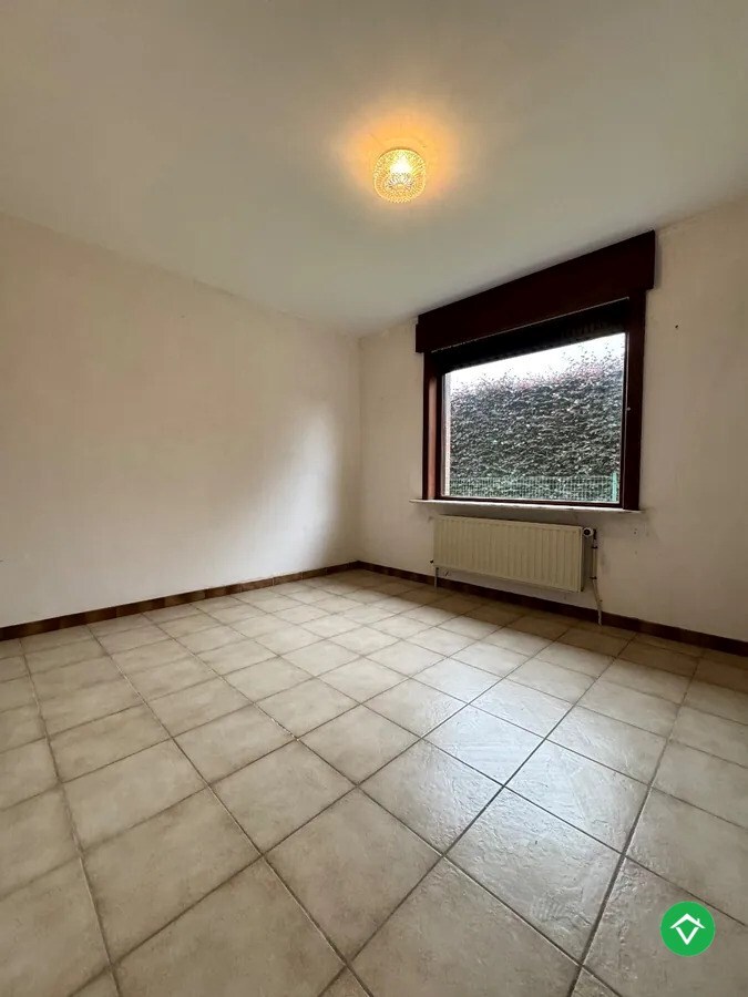 Alleenstaande woning met garage en tuin te Koekelare 